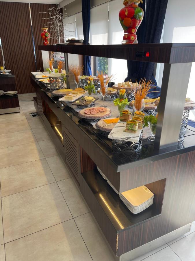 Souare Premium Hotel Conakry Eksteriør bilde