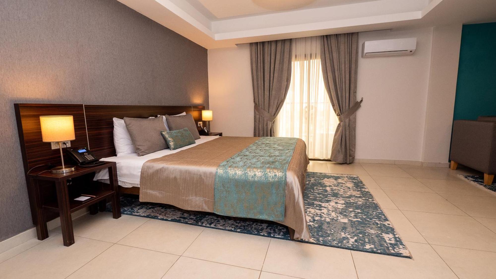 Souare Premium Hotel Conakry Eksteriør bilde